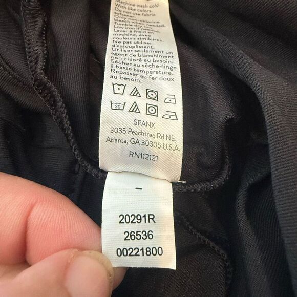 SPANX Suit Yourself Long Sleeve Thong Bodysuit - Picture 8 of 8